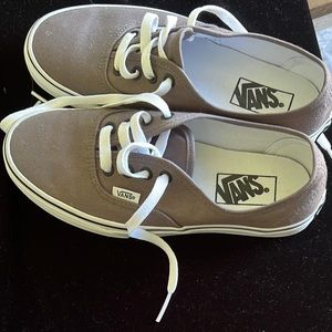 Vans 
Pewter and black 
Size 5.5 men 
Size 7 in women